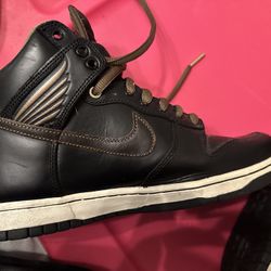 Nike Pawnshop Size 8.5 Like New