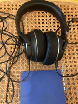 Black Over-Ear Wired Headphones