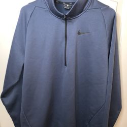 Men’s Nike Dri Fit 1/2 Zip Pullover!!