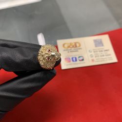 10k Gold Ring 