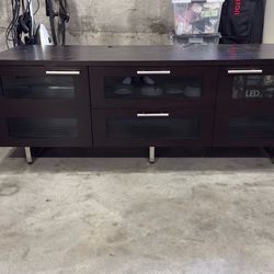 BDI entertainment center