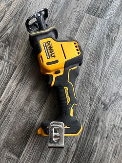 Dewalt saw saw