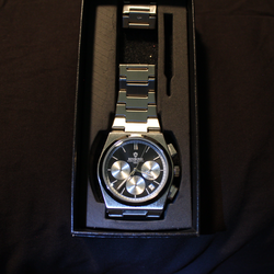 BINBOND Silver & Black Chronograph