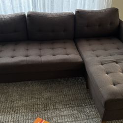 Brown Sofá For FREE