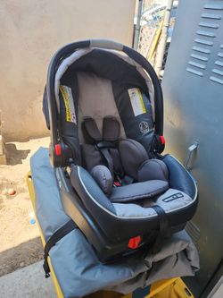 Baby car seat snuggle 35