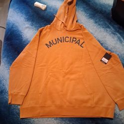 MUNICIPAL CLOTHES  MARK WALBERG LINE