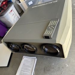 Movie Projector - Electrohome Electronics Marquee 9500LC Projector