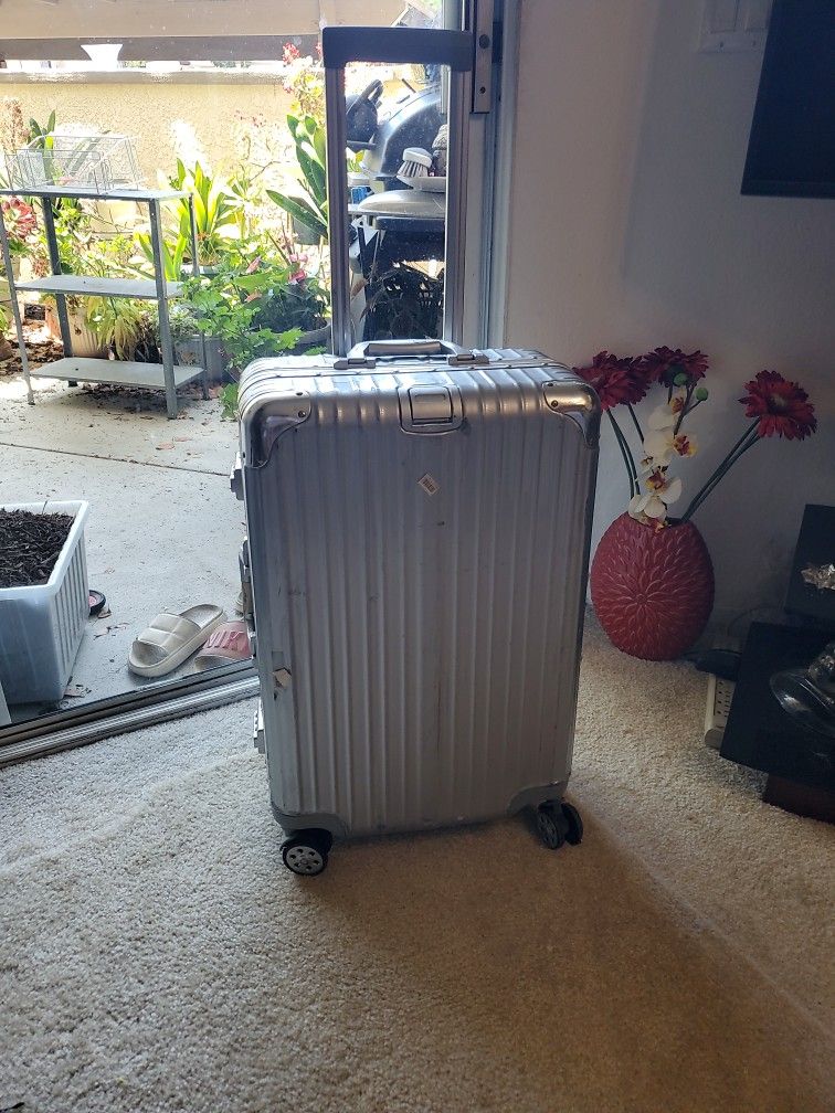 Luggage bag