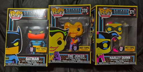Hot Topic Exclusive Blacklight Batman set