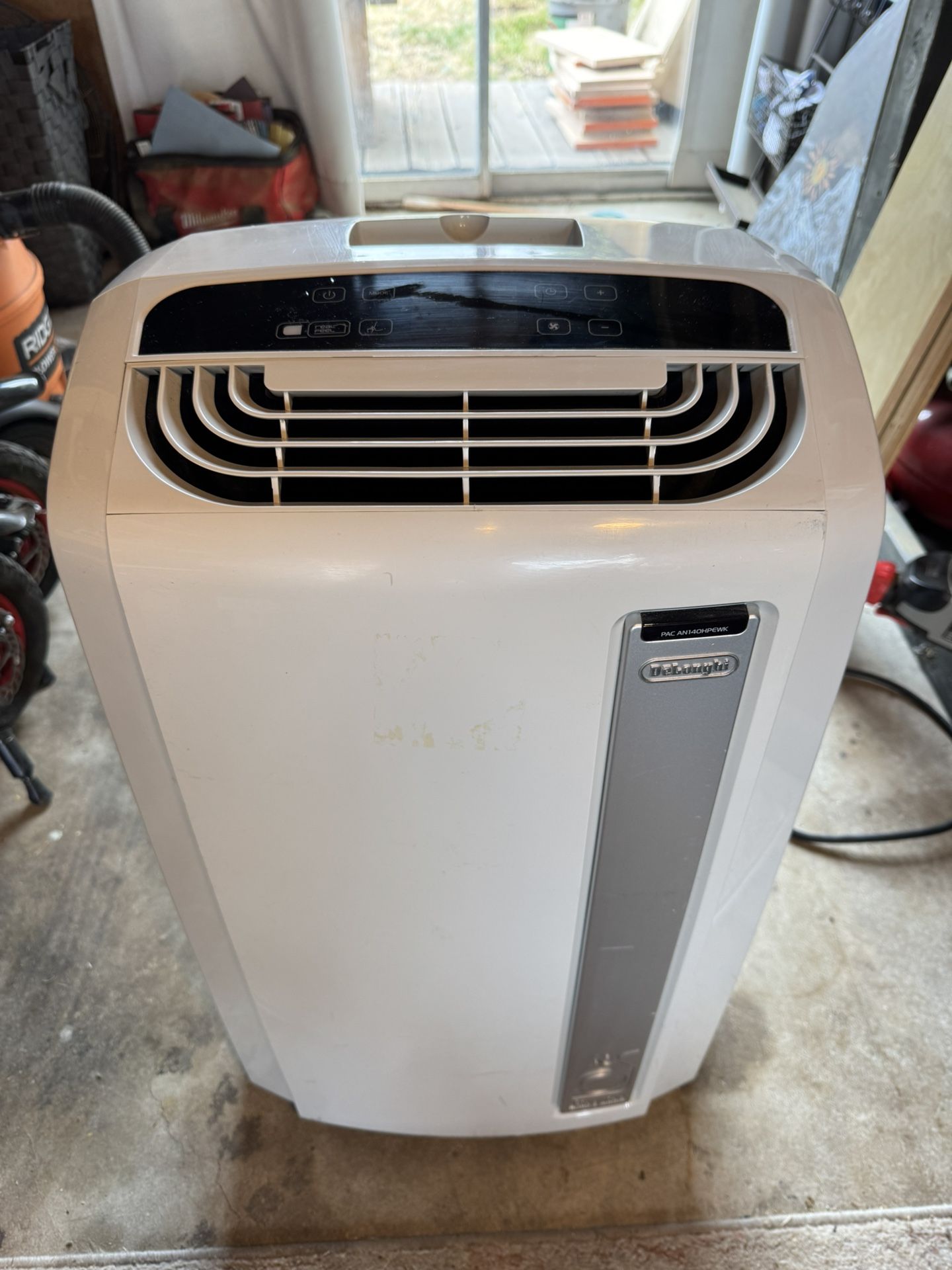 DeLonghi Air Conditioner
