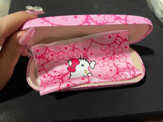 Hello kitty glasses case