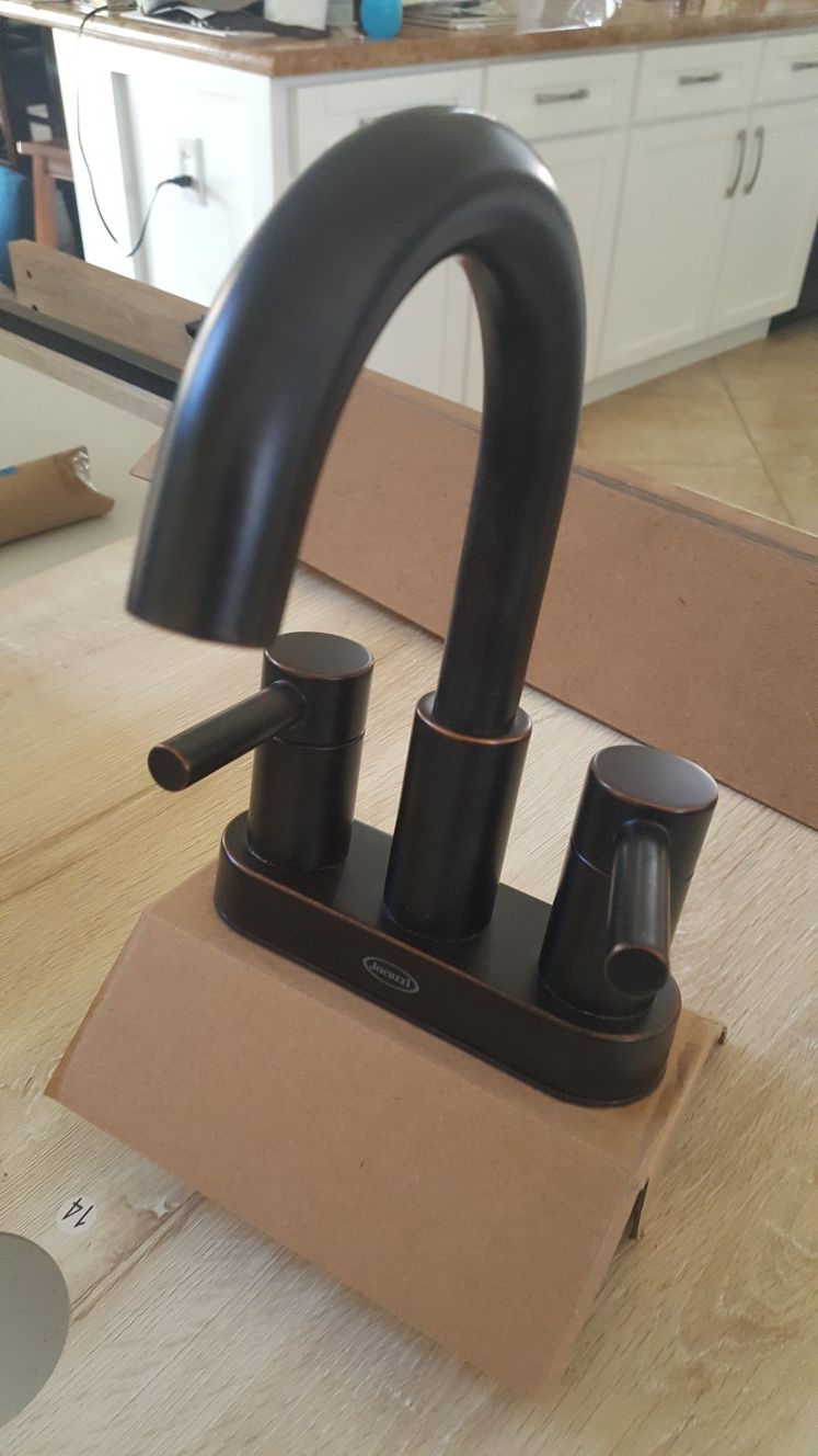 Jacuzzi Duncan Oil-Rubbed Bronze 2-Handle 4-in Centerset WaterSense Bathroom Sink Faucet