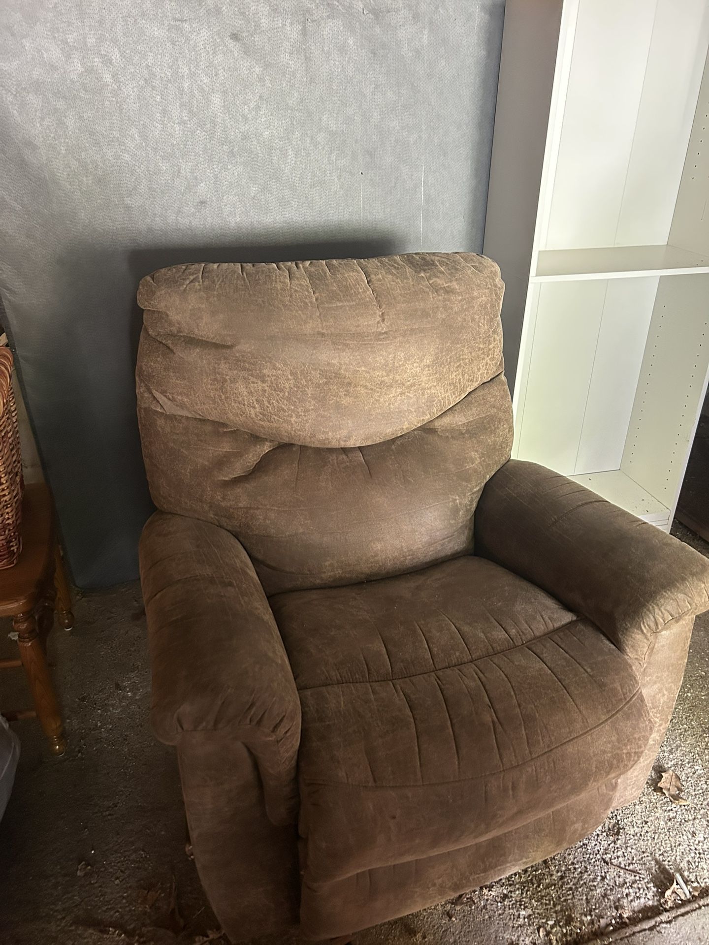 Leather Reclining Chair 