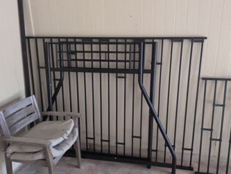 Metal bunk bed frame
