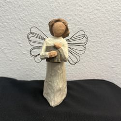 Willow Tree Figurine - Angel Of Learning