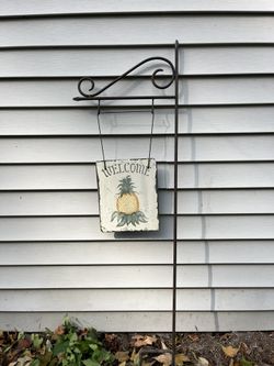 Yard Sign Holder - Welcome  Sign 
