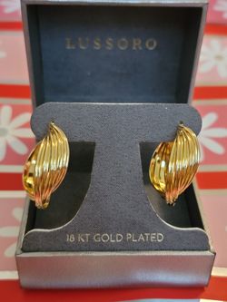 Lussoro 18k Gold Plated Twist Hoop Earrings