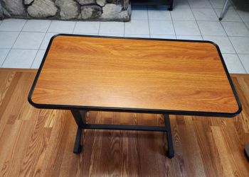 Adjustable Table / Mesa Ajustable