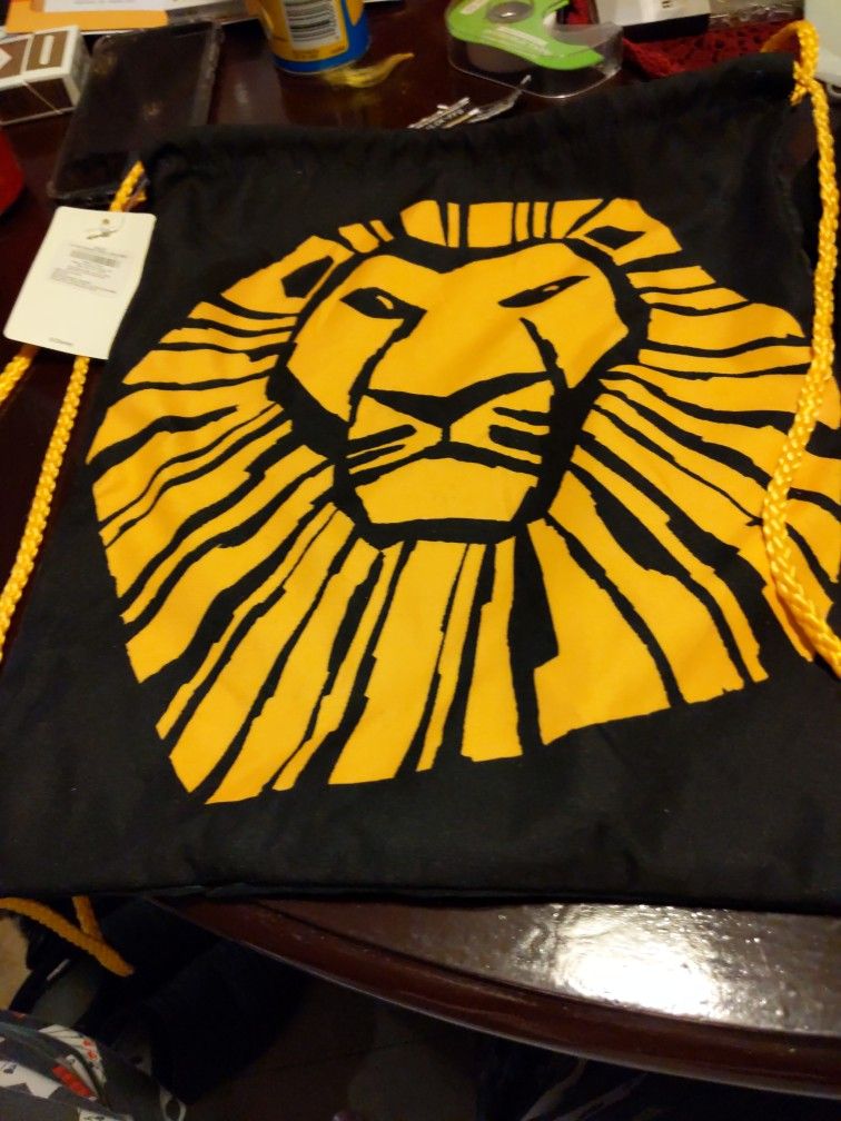Lion King VIP Drawstring Cinch Bag & Baseball Hat