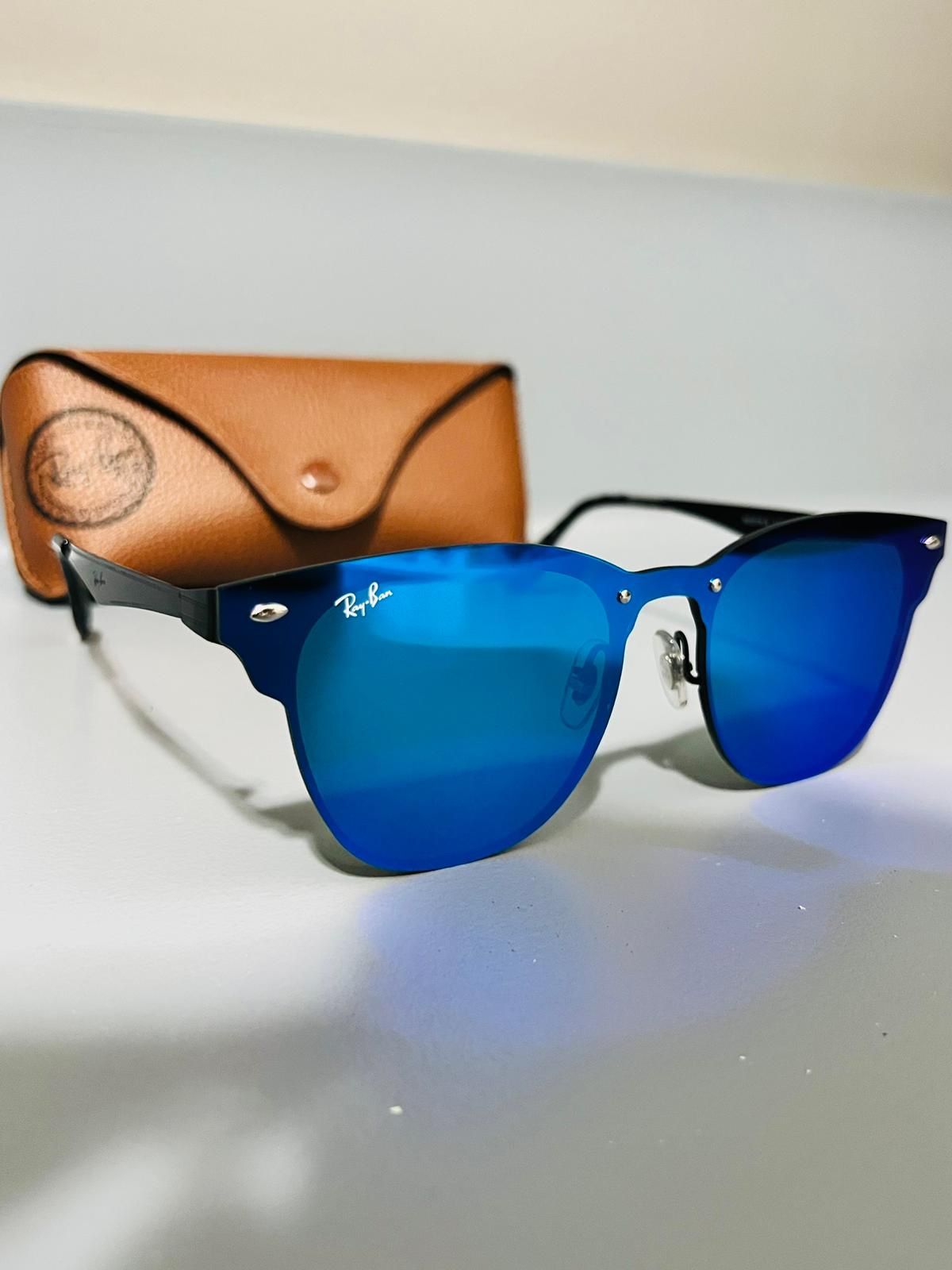 Clubmaster Blaze NEW RayBan Sunglasses with original Ray Ban Packaging