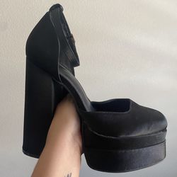 6 inch black heels size 6.5