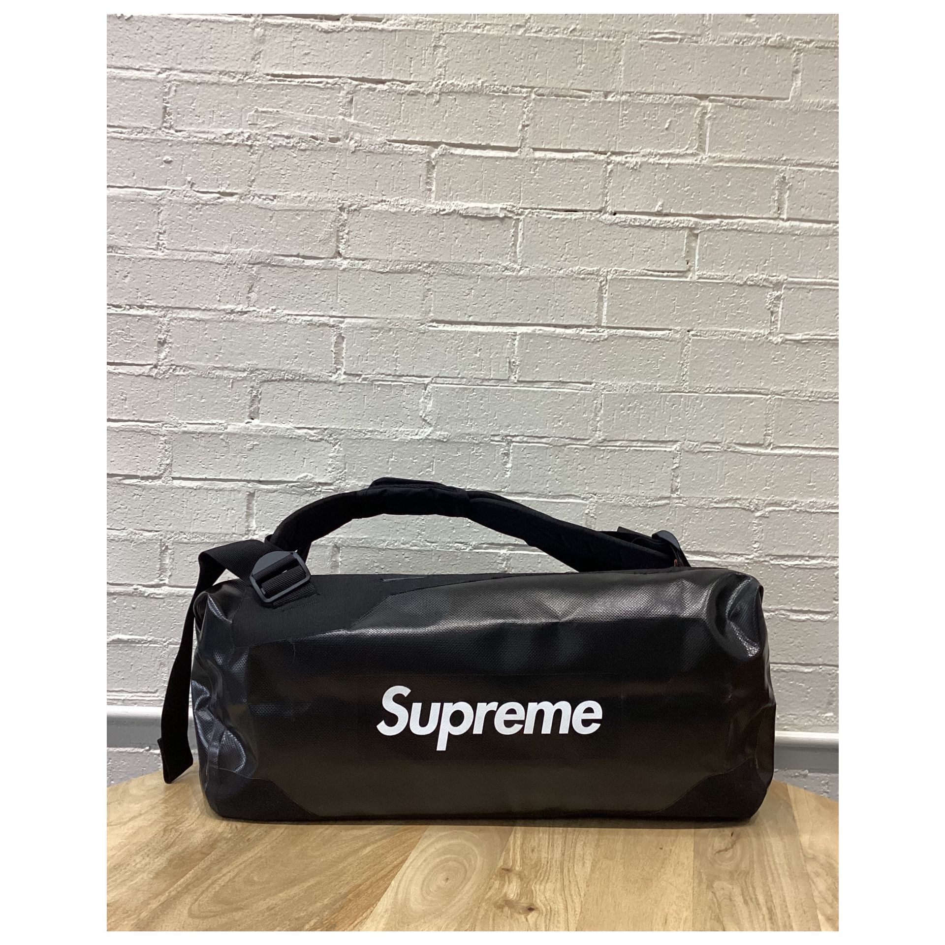 SUPREME / ORTLIEB DUFFLE BACKPACK BAG - BLACK