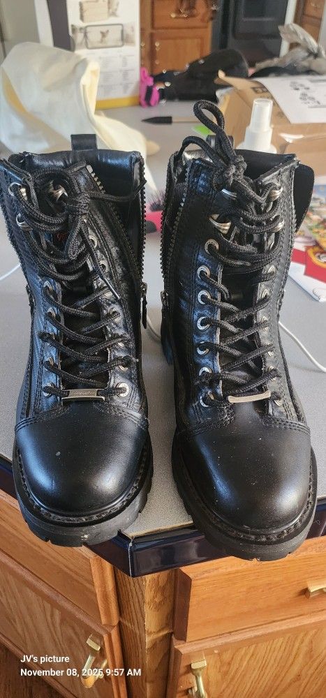 Milwaukee Women Riding Boots 