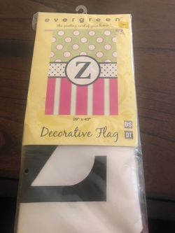 New never opened decorated flat with Z