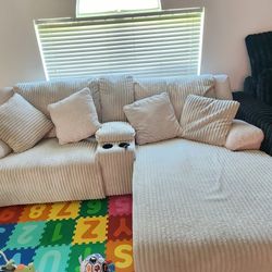 Sectional Sofa NEED GONE ASAP