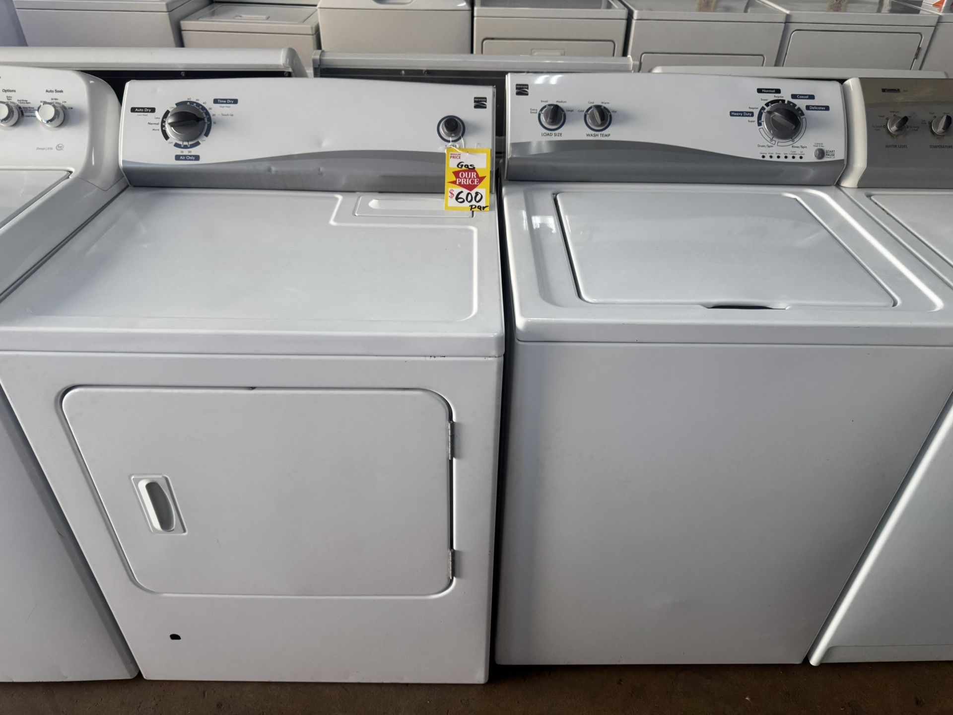 USED KENMORE SET OF WASHER AND GAS DRYER