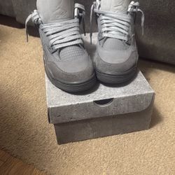 Jordan 4 Grey Wet Cement Size 4