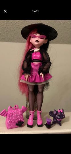 Dolls of 4