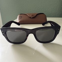 RAYBAN MEGA WAYFARER SUN GLASSES