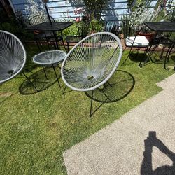 Wayfair three-piece sitting set with Table