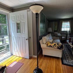 6’ Lamp 