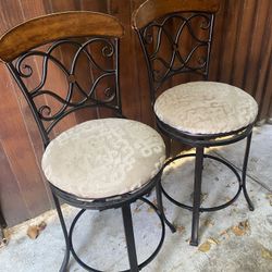 Barstools/ Counter Stools