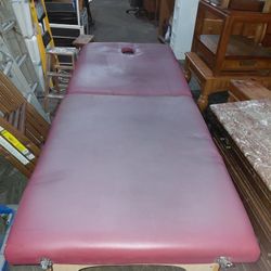 Foldable Massage Table For Massages 