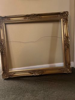Beautiful Vintage wooden frame 33 x 29“