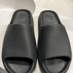 Adidas Yeezy Slide Onyx Size 11/12 