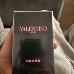 Valentino Uomo Born In Roma