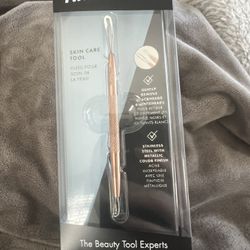 Tweezerman Skin Care Tool Rose Gold - Brand New I’m Box 