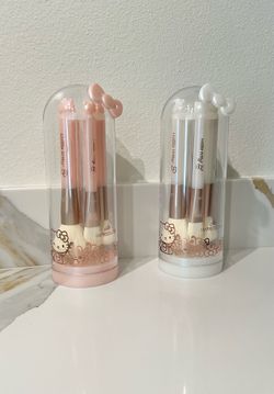 Hello Kitty impressions vanity brush sets