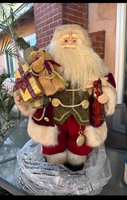 Santa Claus 2 Ft tall