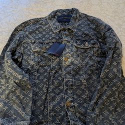 Lv Jacket 