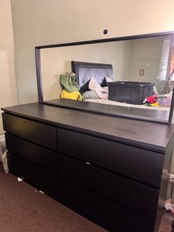 Dresser with mirror