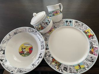 Disney Mickey Mouse Comic Strip Dishware Bundle