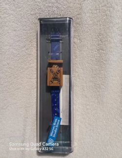 Vintage Looney tunes Taz danger don't open hand watch