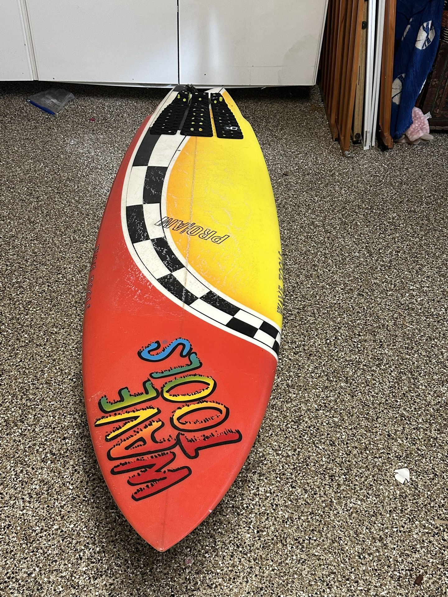 Wave Tools Surfboard 6'0”