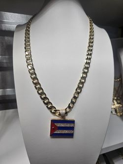 Chain With Flag Pedant 
