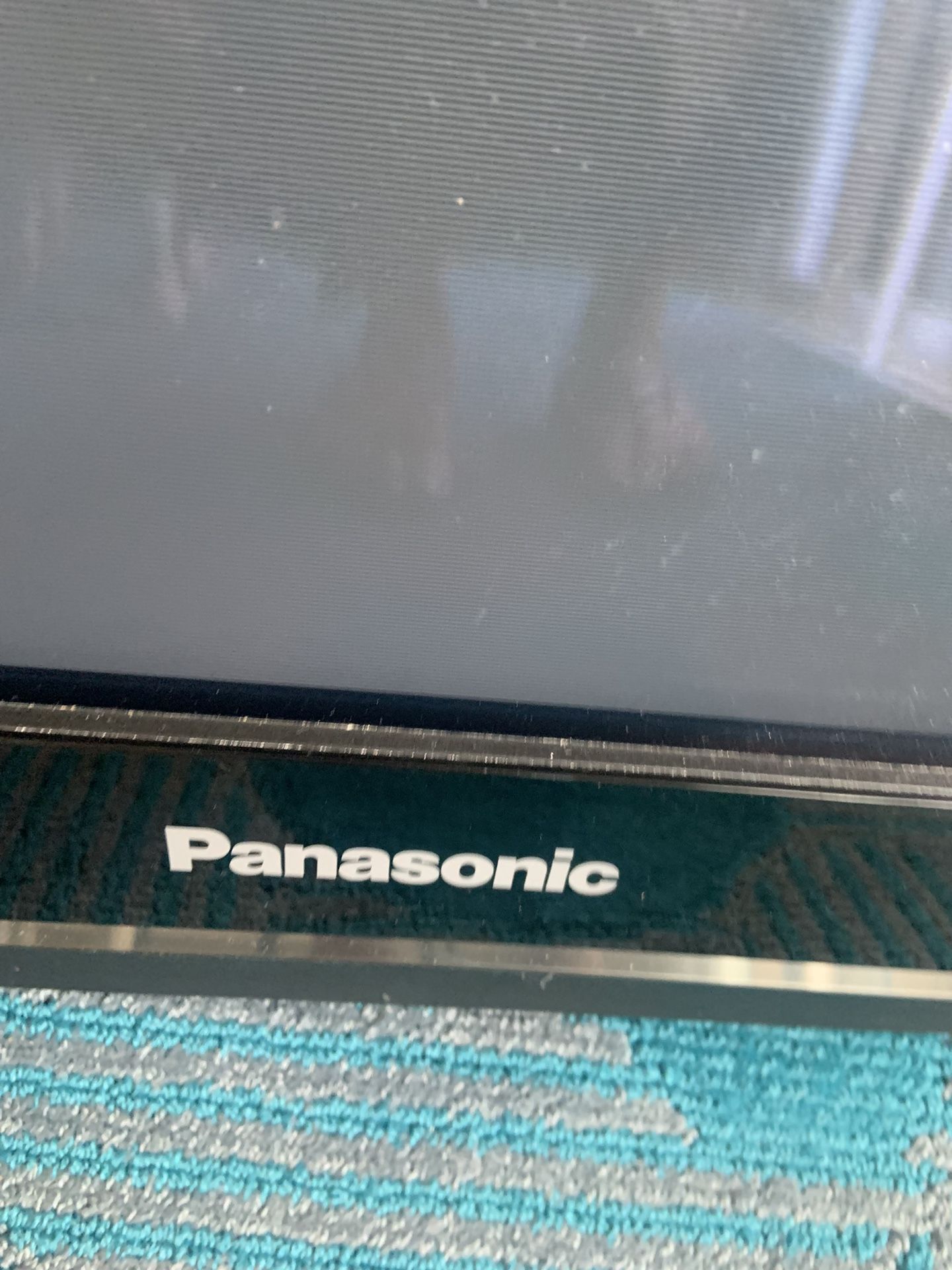 Panasonic Flatscreen Tv 47 Inch